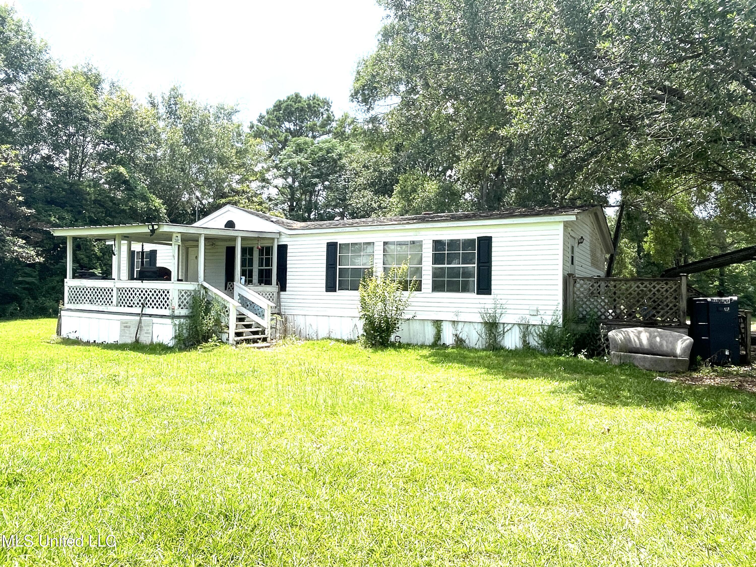 9 West Rdg Lane Carriere, MS 39426 - Photo 1 of 7 Front View