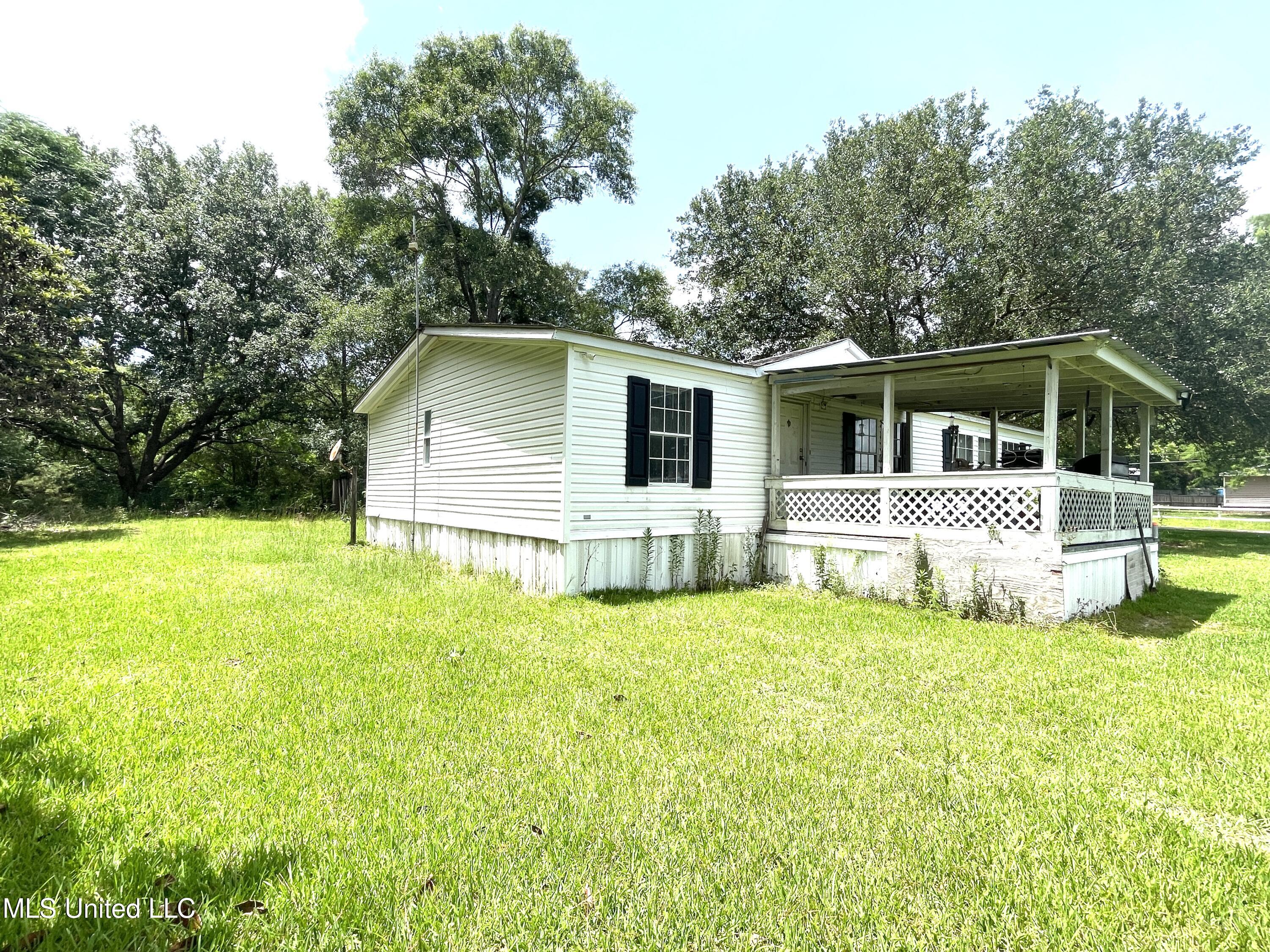 9 West Rdg Lane Carriere, MS 39426 - Photo 4 of 7 IMG_5982