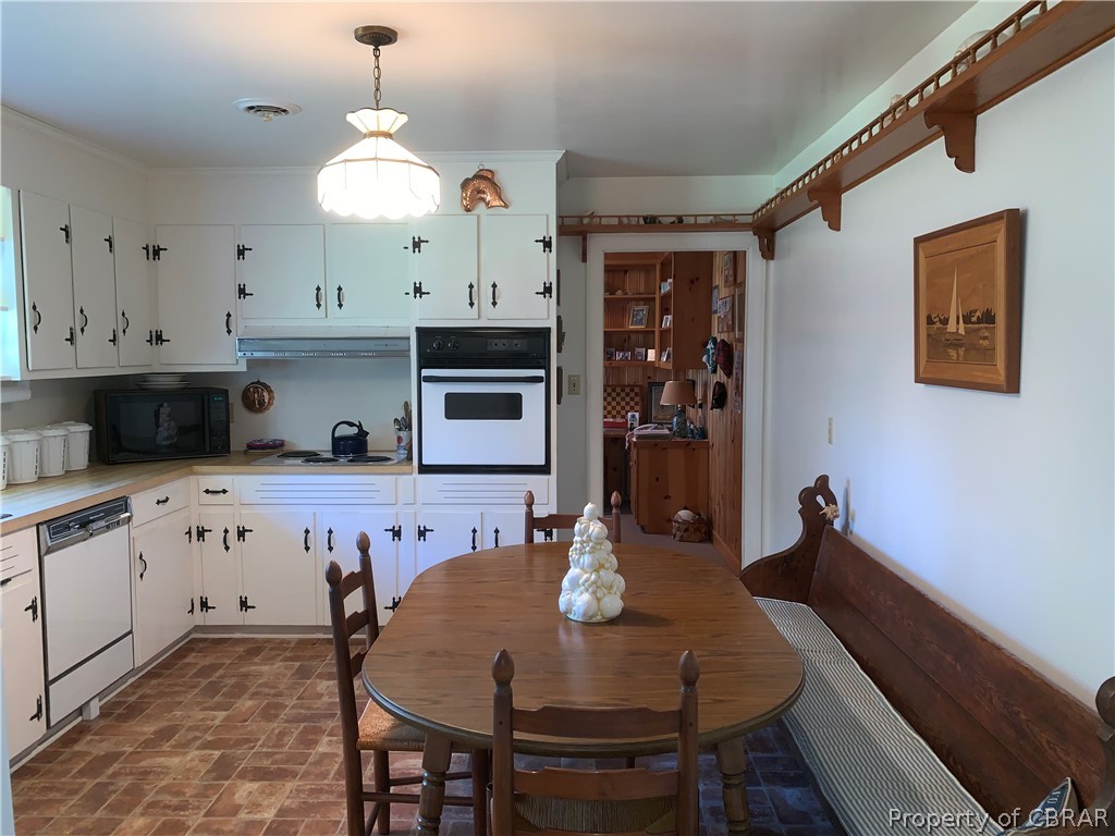 7662 Terrapin Cove Road Gloucester Point, VA 23062 - Photo 15 of 29