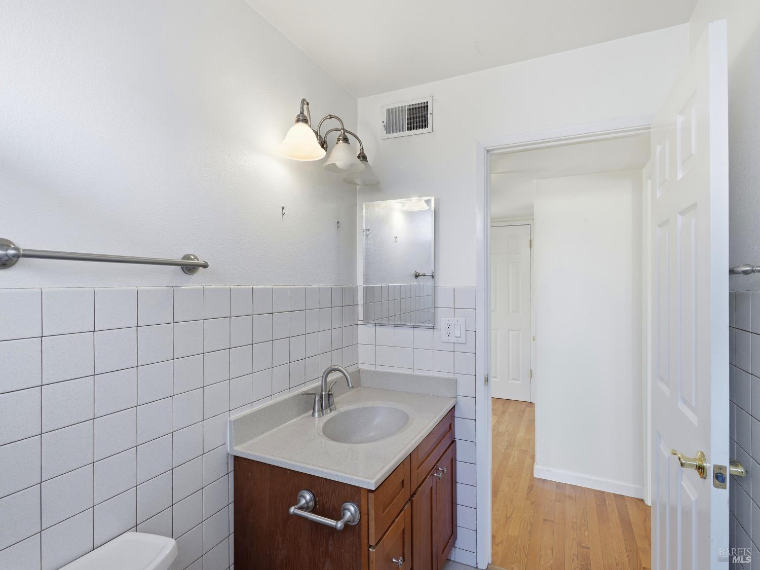 8460 Lancaster Drive Rohnert Park, CA 94928 - Photo 18 of 45