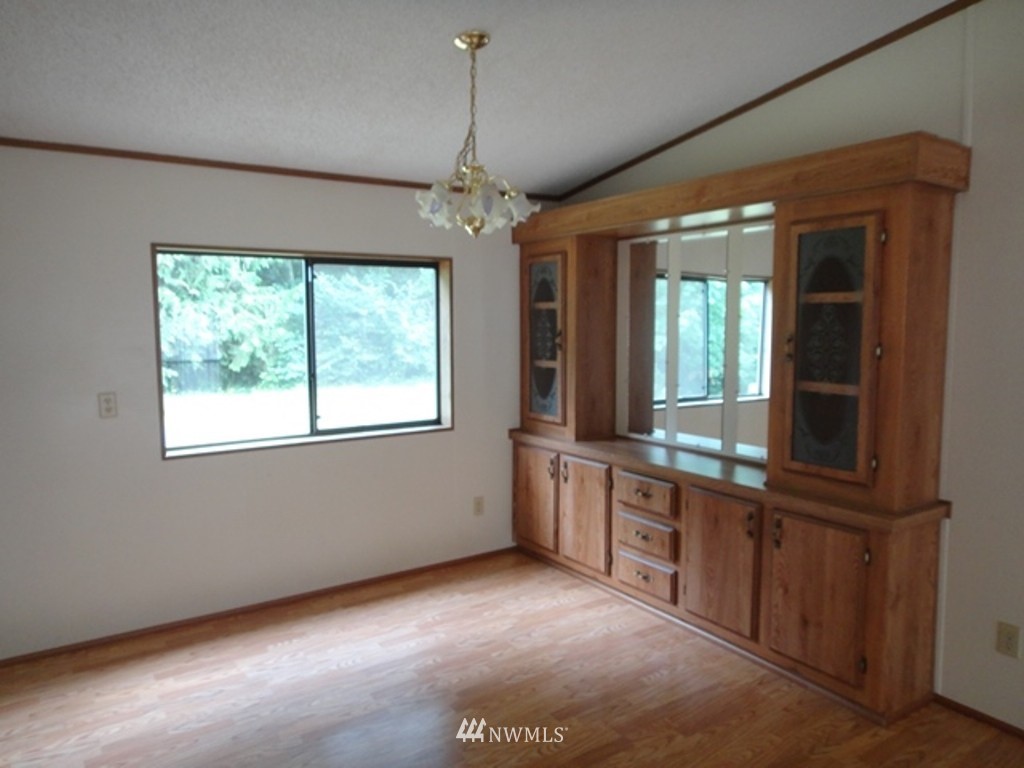 4214 Lemon Road Northeast Olympia, WA 98506 - Photo 12 of 19 Gallery Image 12