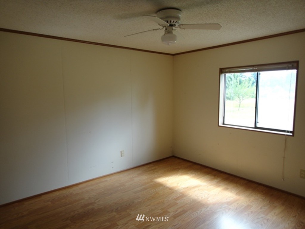 4214 Lemon Road Northeast Olympia, WA 98506 - Photo 17 of 19 Gallery Image 17