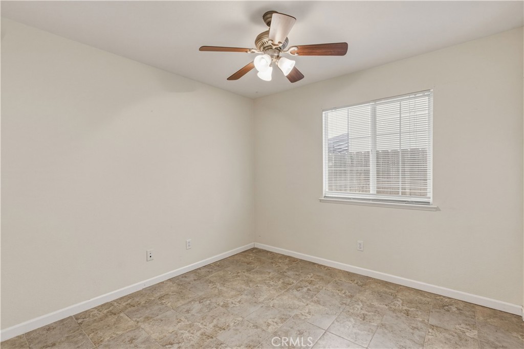 1525 La Sierra Street Merced, CA 95348 - Photo 15 of 36