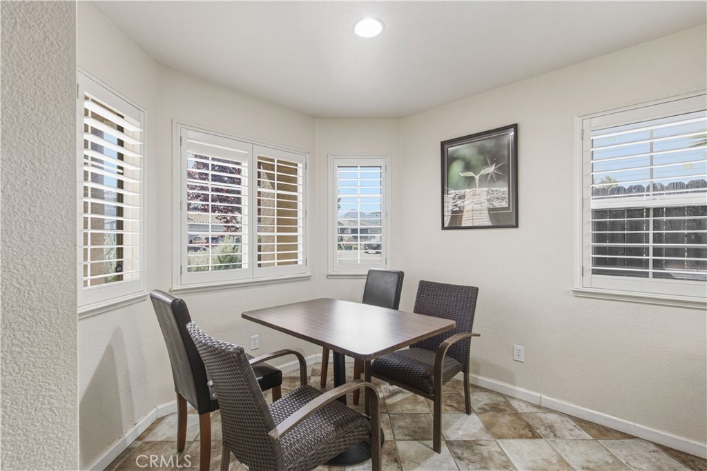 1525 La Sierra Street Merced, CA 95348 - Photo 5 of 36