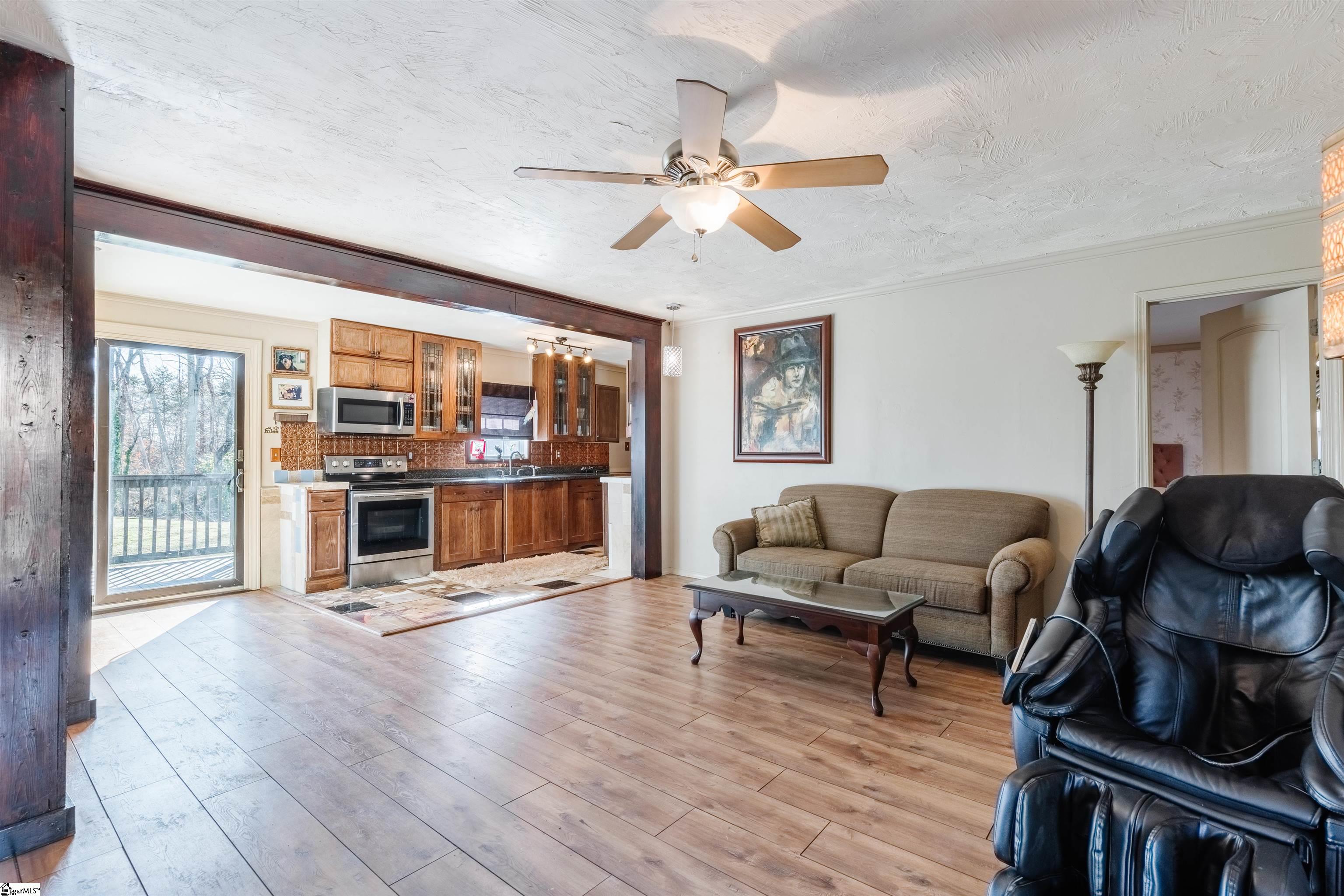 24 Wrenn Road Taylors, SC 29687 - Photo 6 of 27