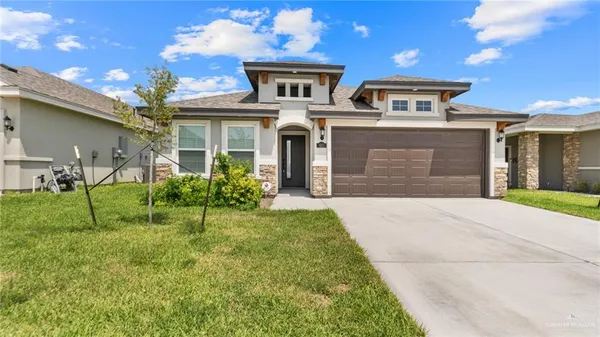 $2,000 | 921 West Yellow Bells Street, Edinburg, TX 78541