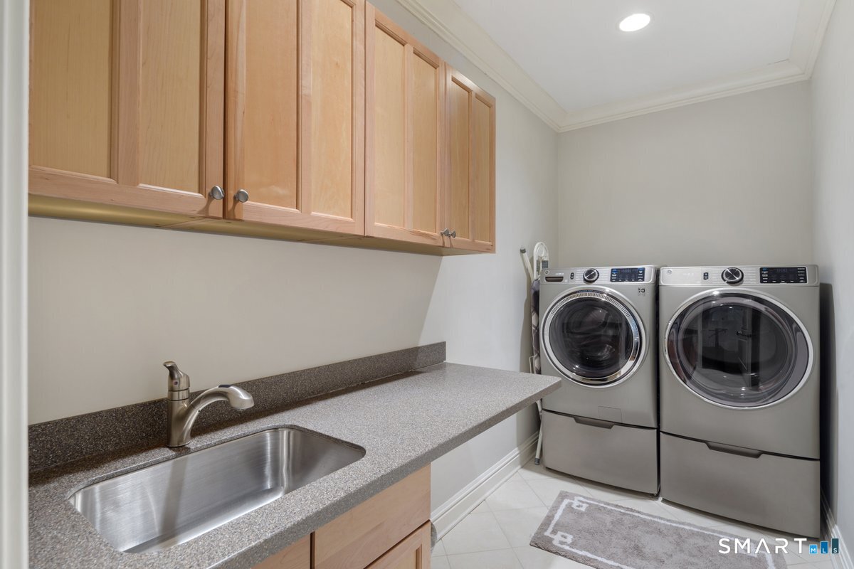 145 Galloping Hill Road Fairfield, CT 06824 - Photo 29 of 40