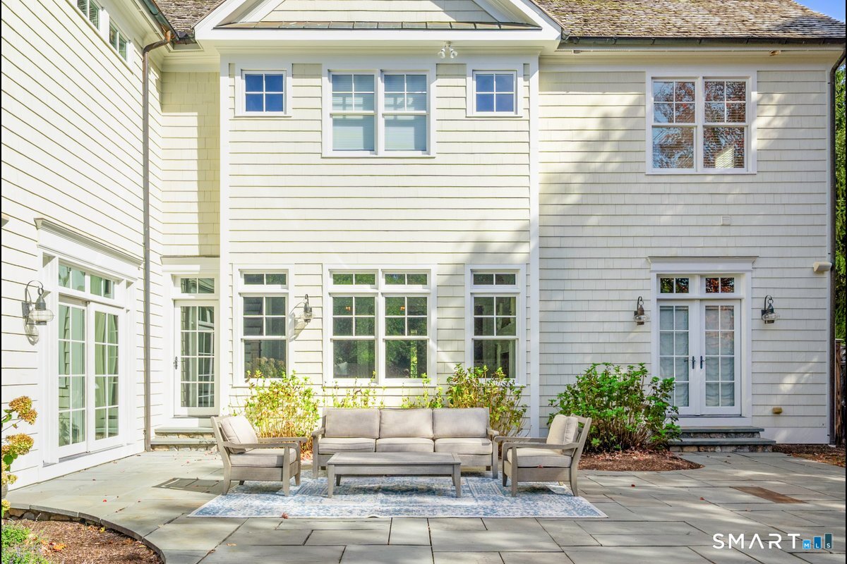 145 Galloping Hill Road Fairfield, CT 06824 - Photo 32 of 40