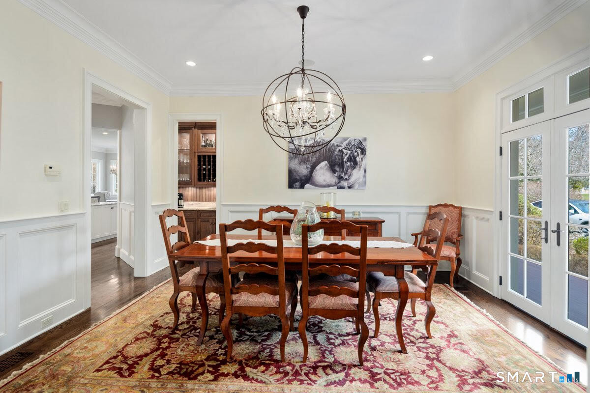 145 Galloping Hill Road Fairfield, CT 06824 - Photo 6 of 40