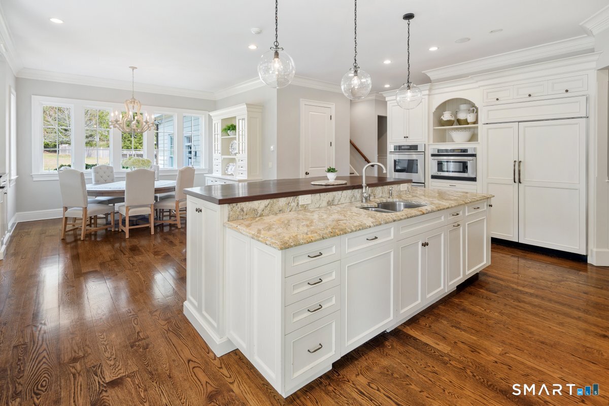 145 Galloping Hill Road Fairfield, CT 06824 - Photo 9 of 40