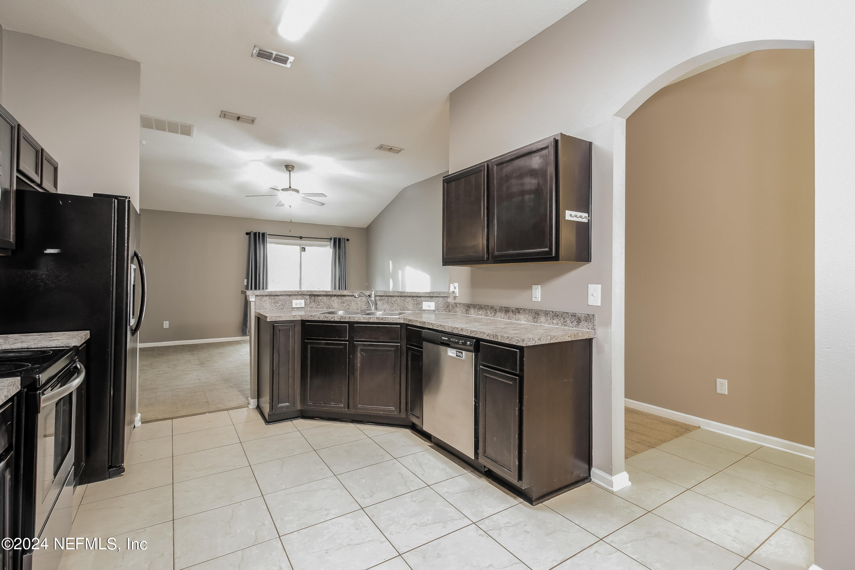 96477 Commodore Point Drive Yulee, FL 32097 - Photo 8 of 20 007-photo-kitchen-13532808