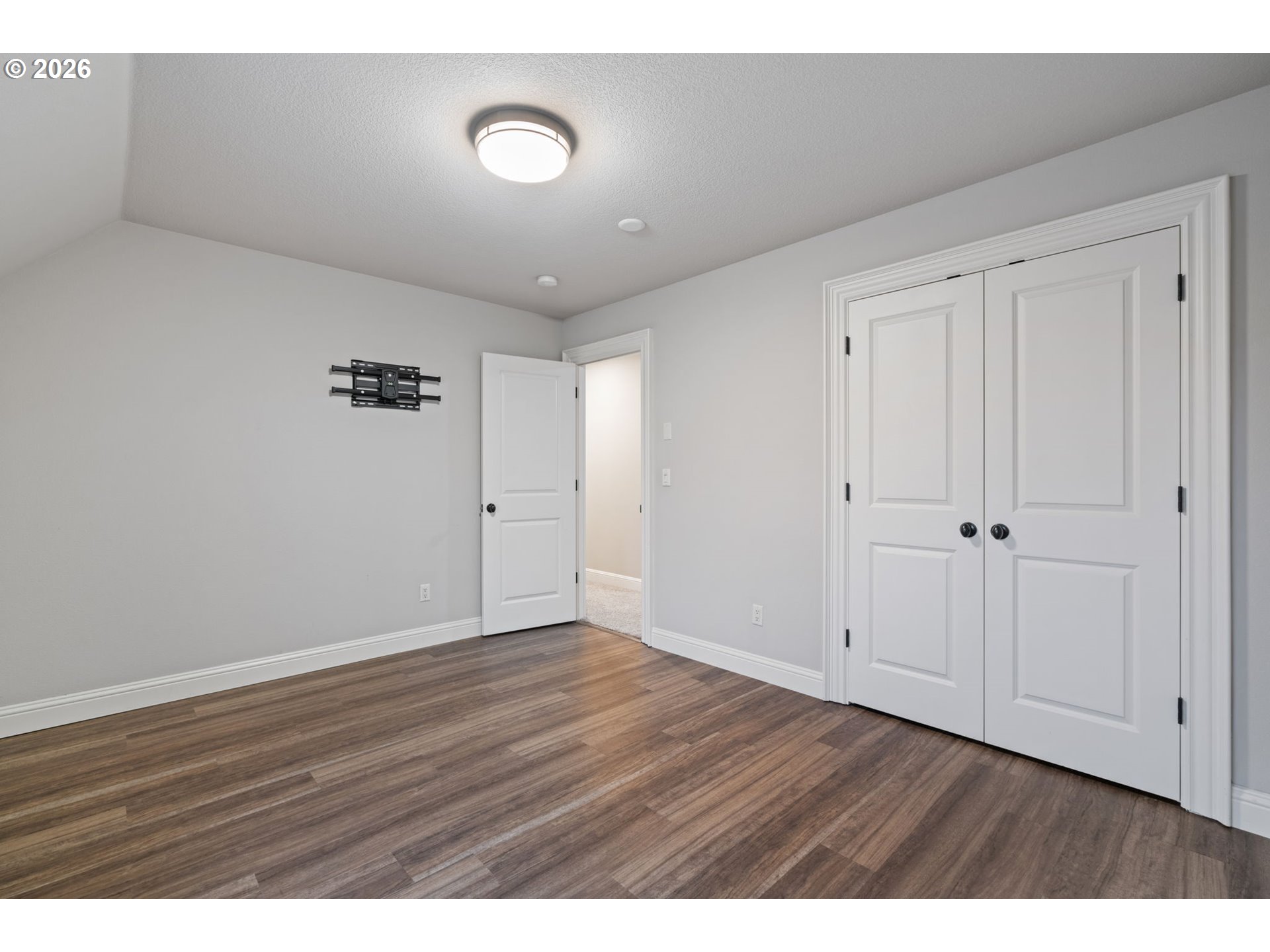 510 Northeast 224th Circle Ridgefield, WA 98642 - Photo 31 of 48 a view of an empty room