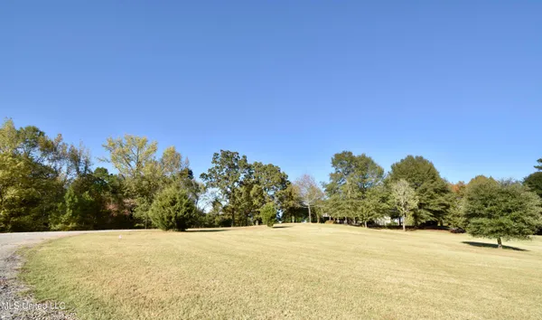 $985,000 | 2711 Highway 35, Carrollton, MS 38917