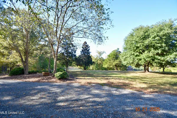 $985,000 | 2711 Highway 35, Carrollton, MS 38917