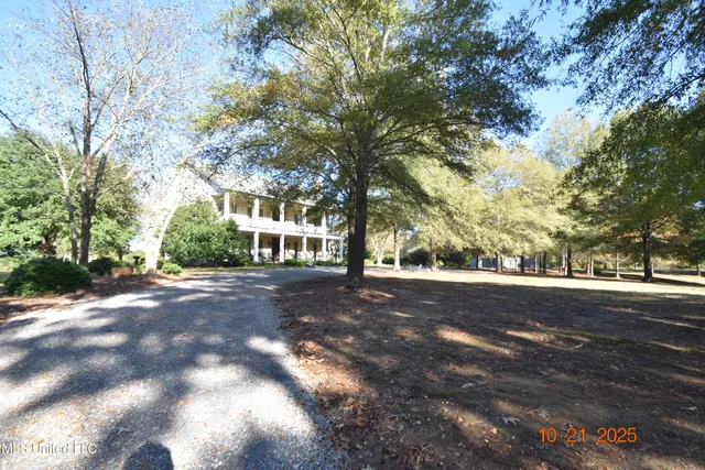 $1,200,000 | 2711 Highway 35, Carrollton, MS 38917