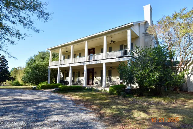$1,200,000 | 2711 Highway 35, Carrollton, MS 38917