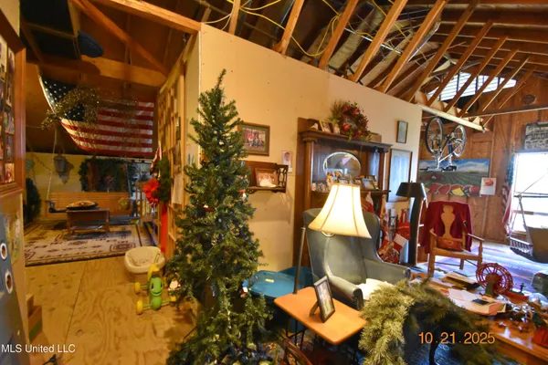 $985,000 | 2711 Highway 35, Carrollton, MS 38917