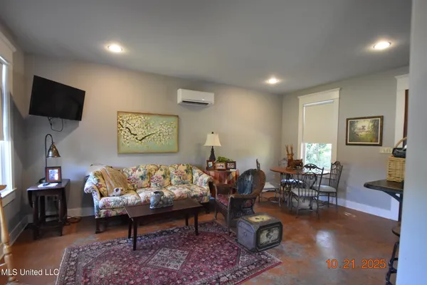 $985,000 | 2711 Highway 35, Carrollton, MS 38917