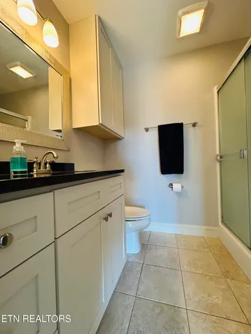 $429,000 | 131 North Deer Vlg Lane, Unit B, La Follette, TN 37766