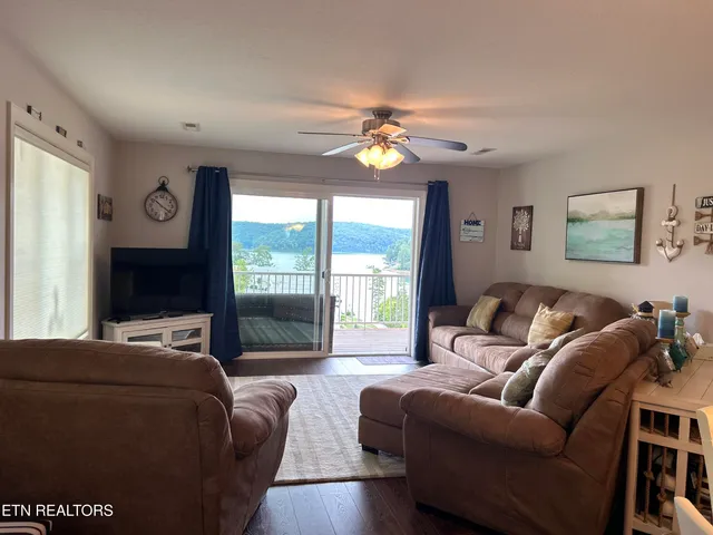 $429,000 | 131 North Deer Vlg Lane, Unit B, La Follette, TN 37766