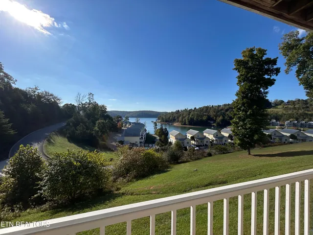 $429,000 | 131 North Deer Vlg Lane, Unit B, La Follette, TN 37766