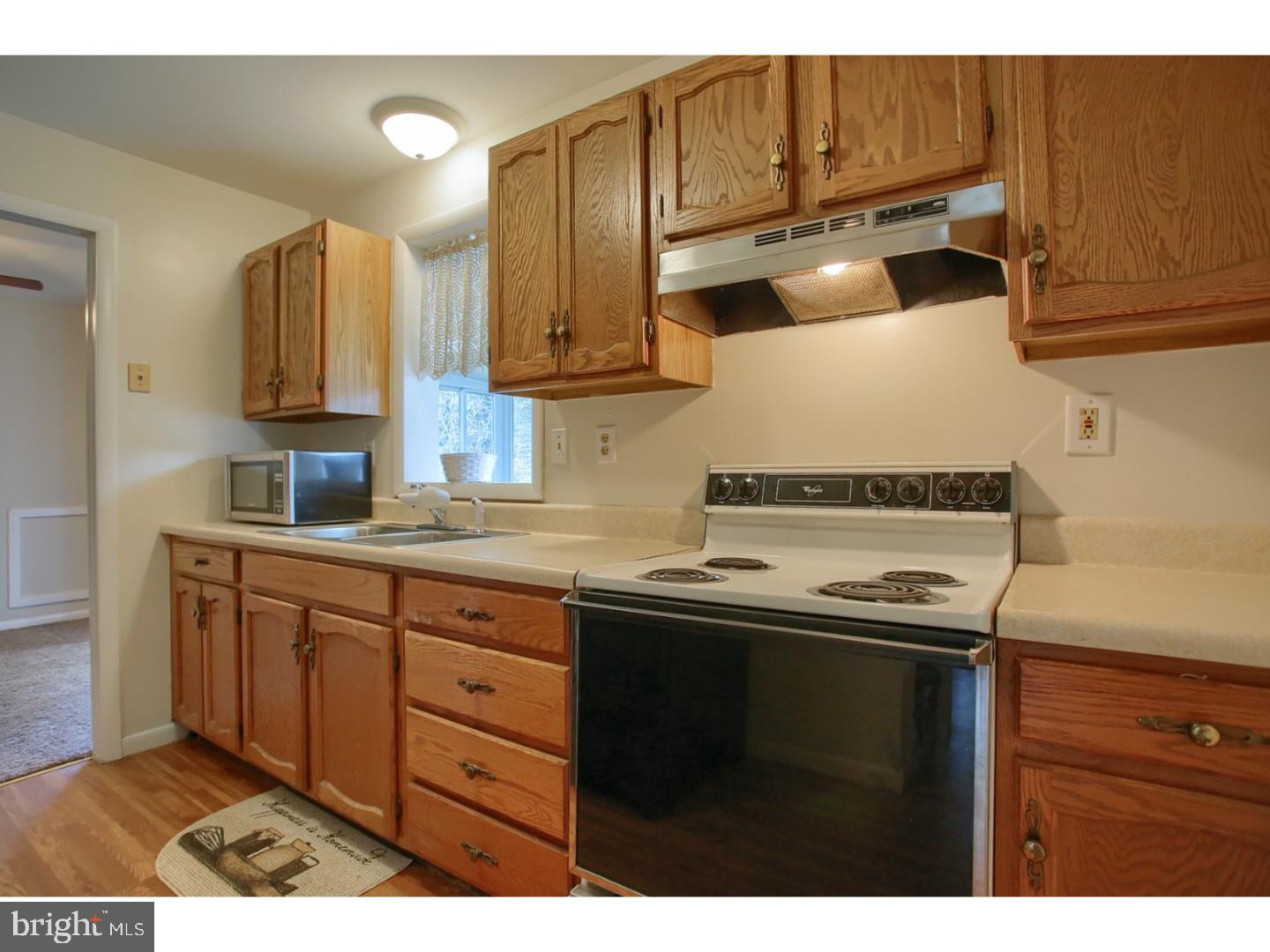 126 Lyons Road Mertztown, PA 19539 - Photo 8 of 19 Kitchen