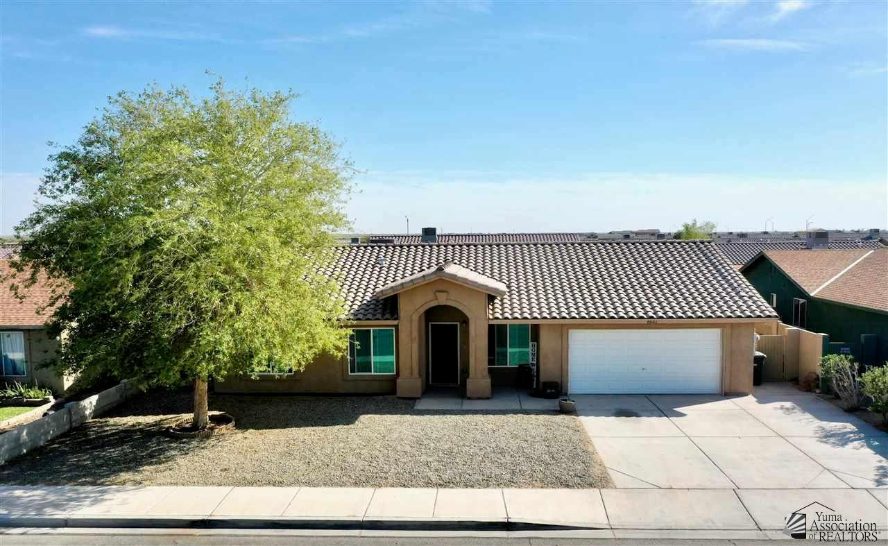 7601 East 40th Road Yuma, AZ 85365 - Photo 1 of 32 Gallery Image 1