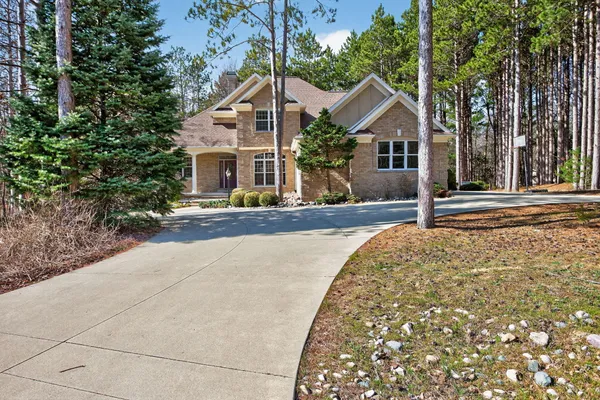$719,900 | 7176 Sanctuary Drive, Jackson, MI 49201