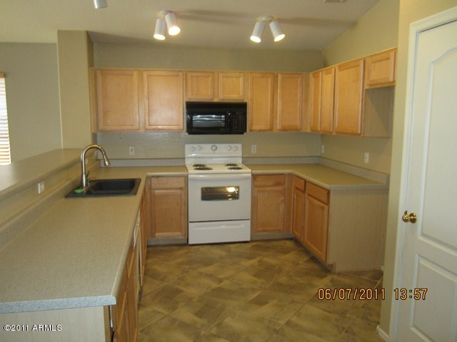 12917 West Bloomfield Road El Mirage, AZ 85335 - Photo 6 of 11 .