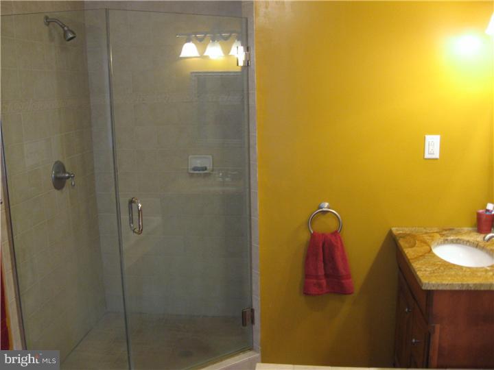 842 Valley Road Blue Bell, PA 19422 - Photo 14 of 19 Gallery Image 14