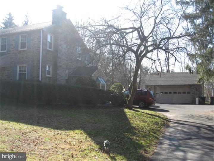 842 Valley Road Blue Bell, PA 19422 - Photo 3 of 19 Gallery Image 3