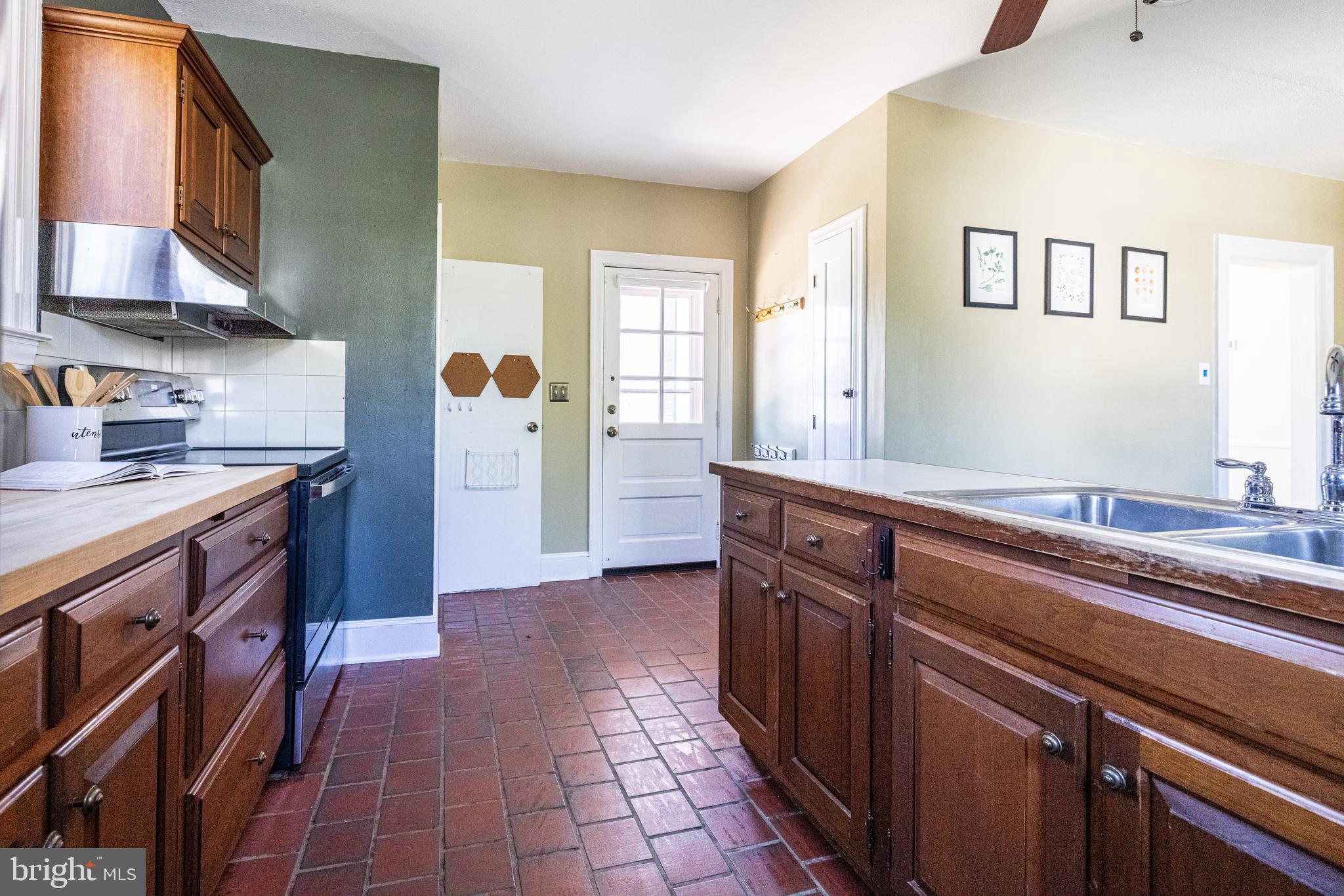 615 Brookwood Road Baltimore, MD 21229 - Photo 24 of 53 Gallery Image 24