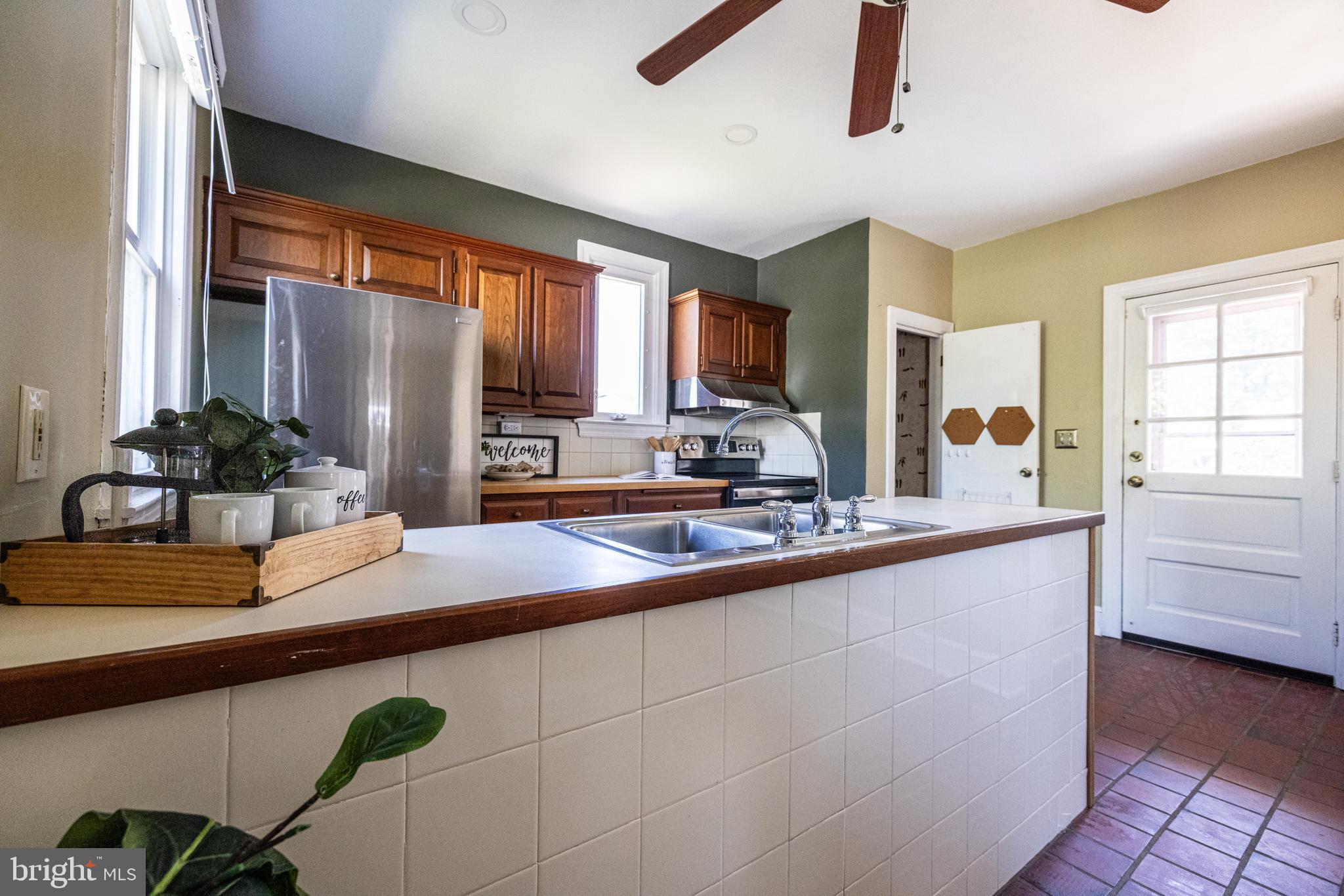 615 Brookwood Road Baltimore, MD 21229 - Photo 25 of 53 Gallery Image 25
