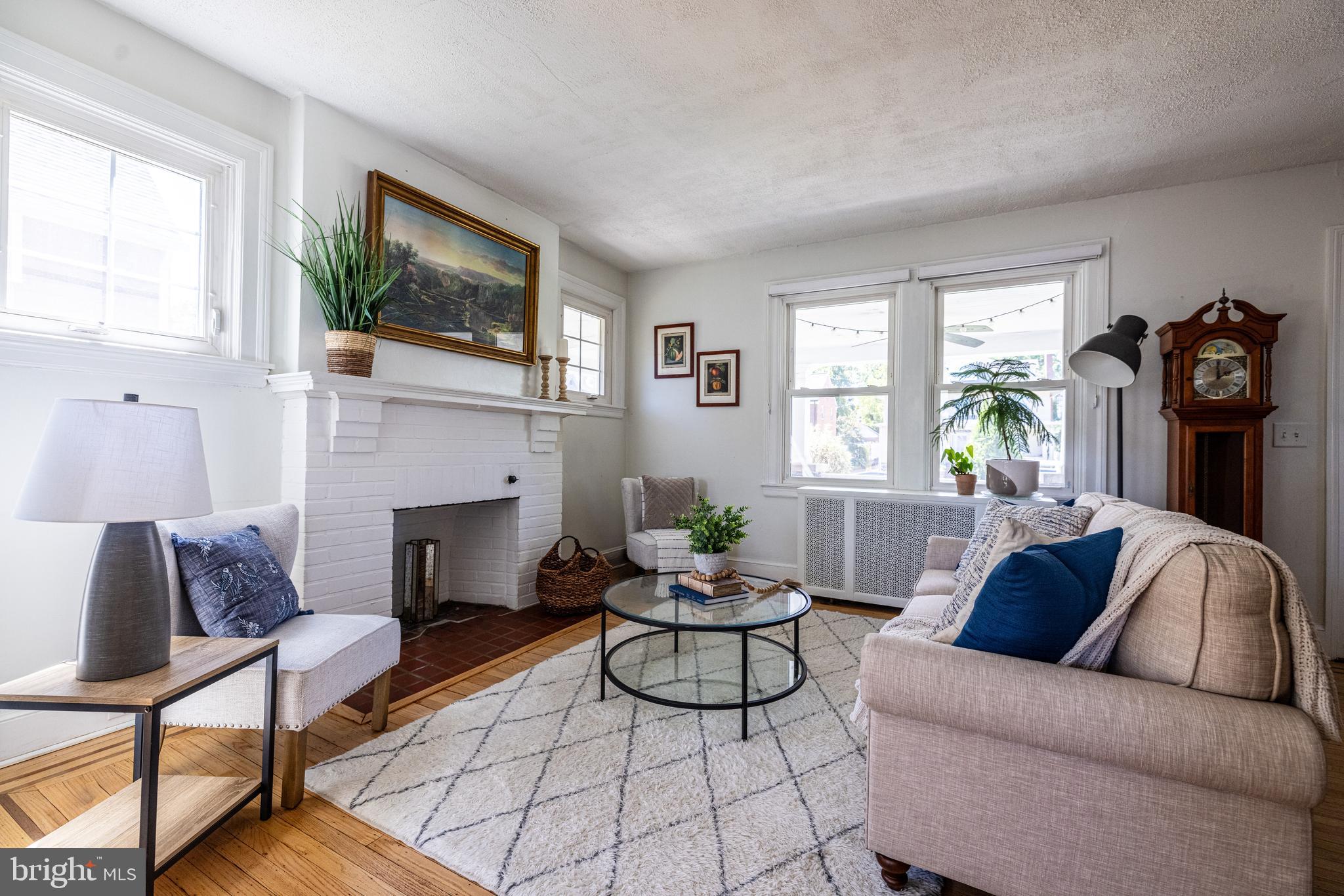 615 Brookwood Road Baltimore, MD 21229 - Photo 6 of 53 Gallery Image 6