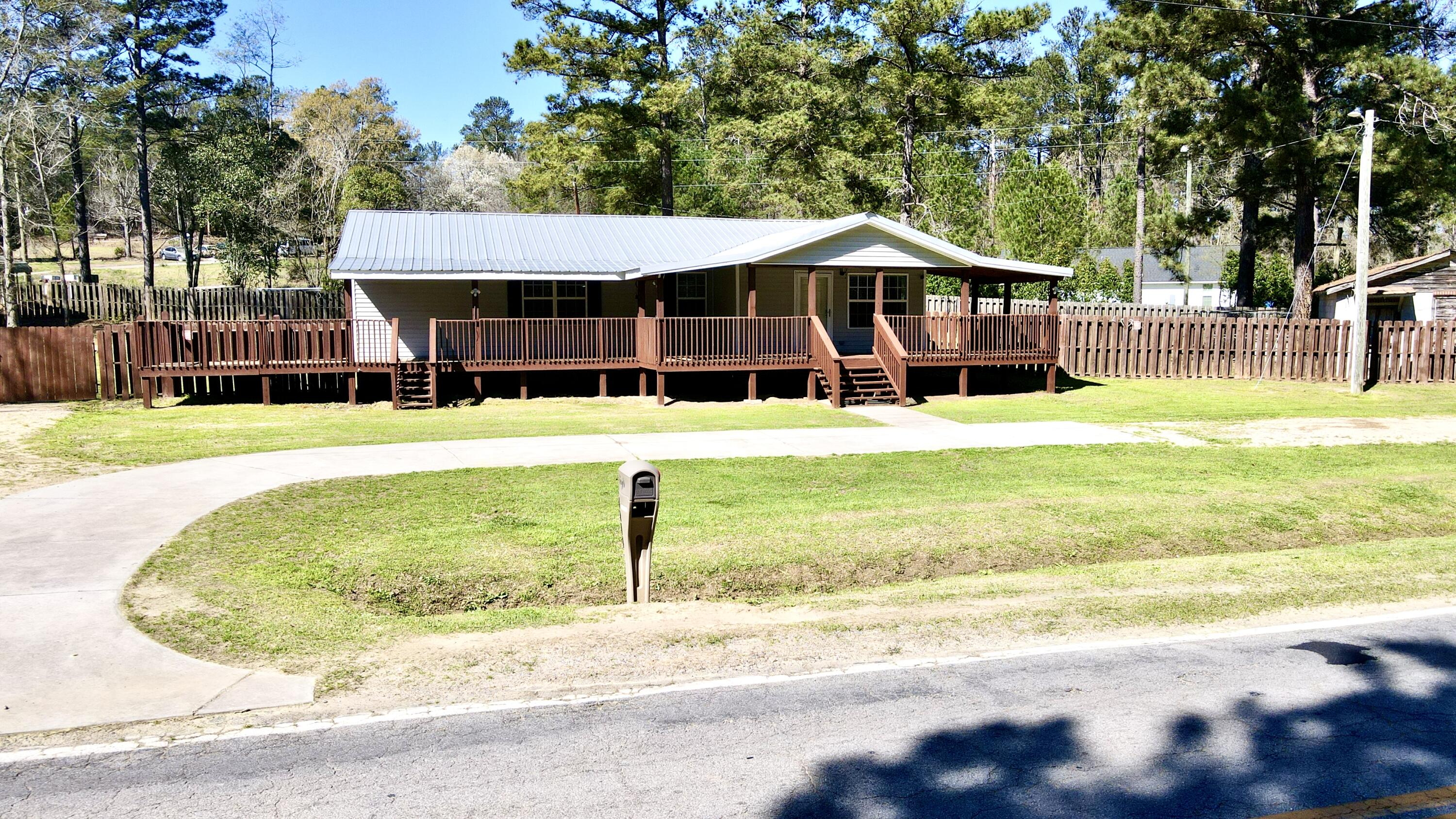 4214 Luckeys Bridge Road Dearing, GA 30808 - Photo 6 of 26 0D8EBD94-D252-433D-803A-4EAED26EE285