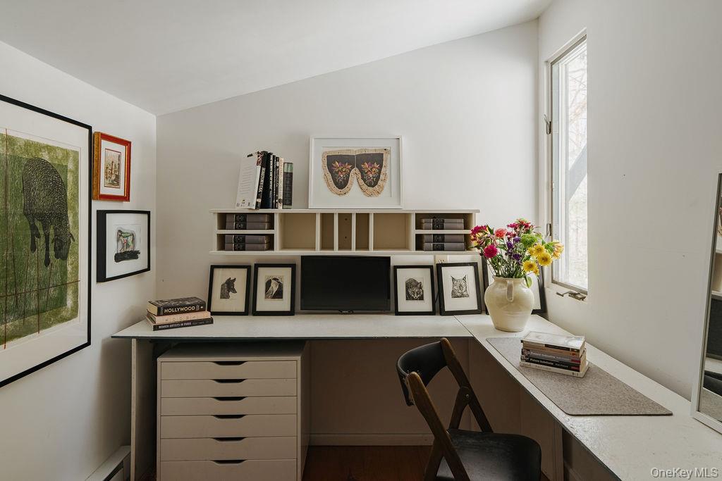 1738 County Rte 10 Ancram, NY 12502 - Photo 15 of 19