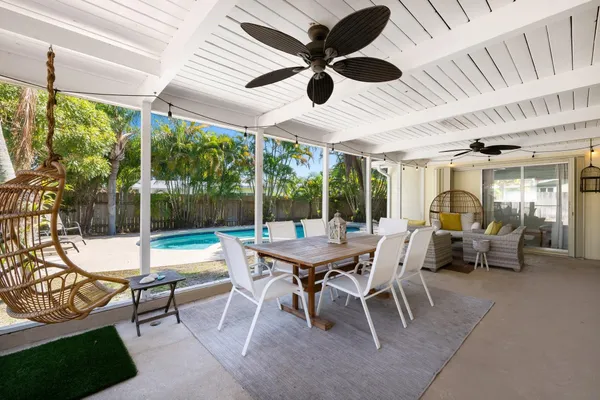 $699,000 | 806 Southeast 9th Avenue, Deerfield Beach, FL 33441
