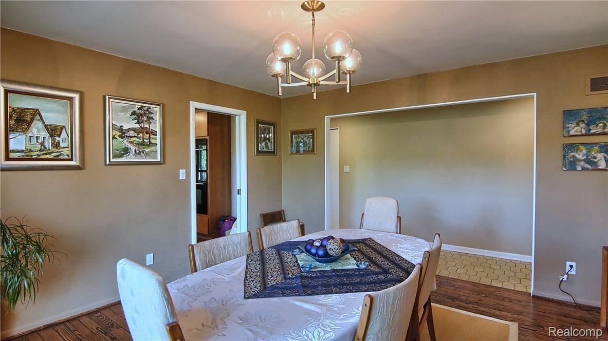 4653 Brightmore Road Bloomfield Hills, MI 48302 - Photo 7 of 30 0_61544700_1402079153.jpg