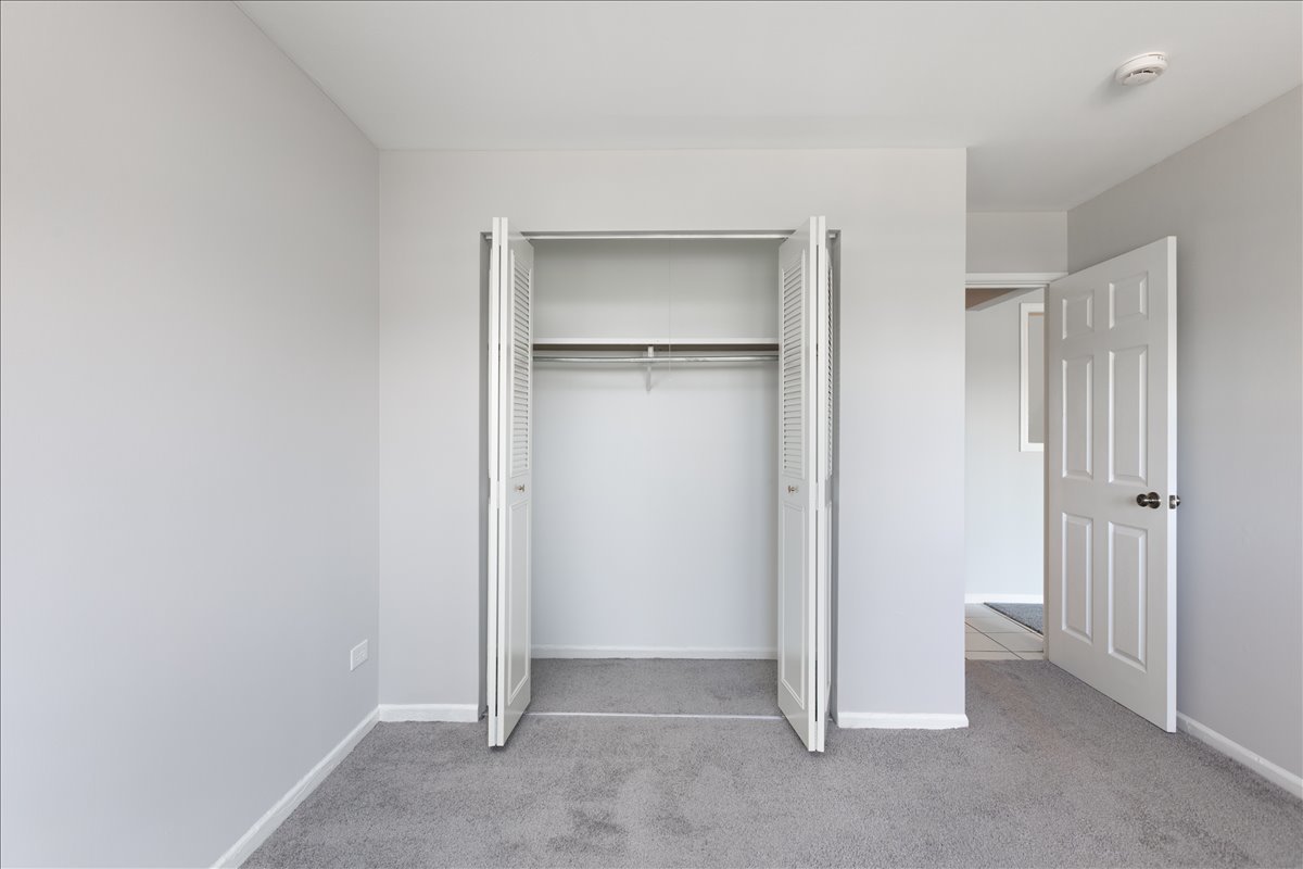5740 East Avenue, Unit 2D Countryside, IL 60525 - Photo 11 of 24 a view of an empty room and closet area