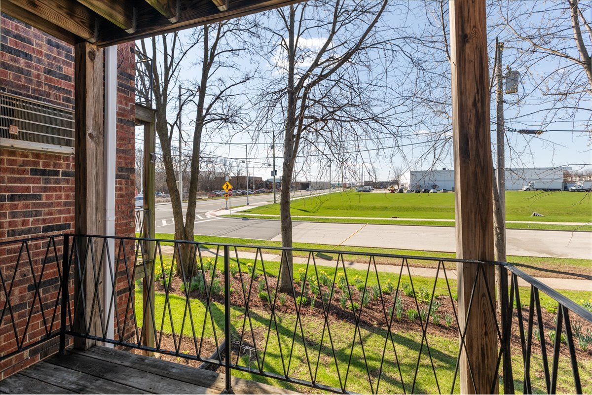 5740 East Avenue, Unit 2D Countryside, IL 60525 - Photo 15 of 24 a view of outdoor space with seating