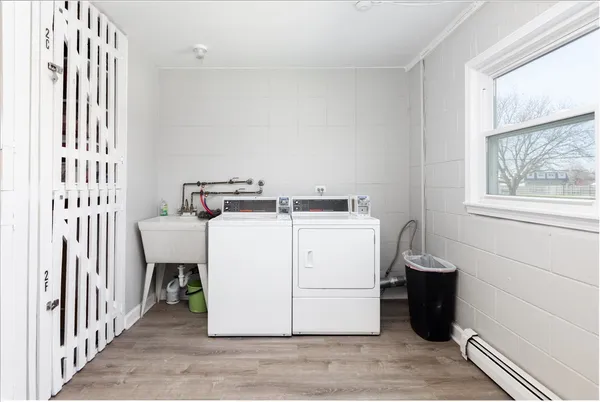 $1,395 | 5740 East Avenue, Unit 2D, Countryside, IL 60525