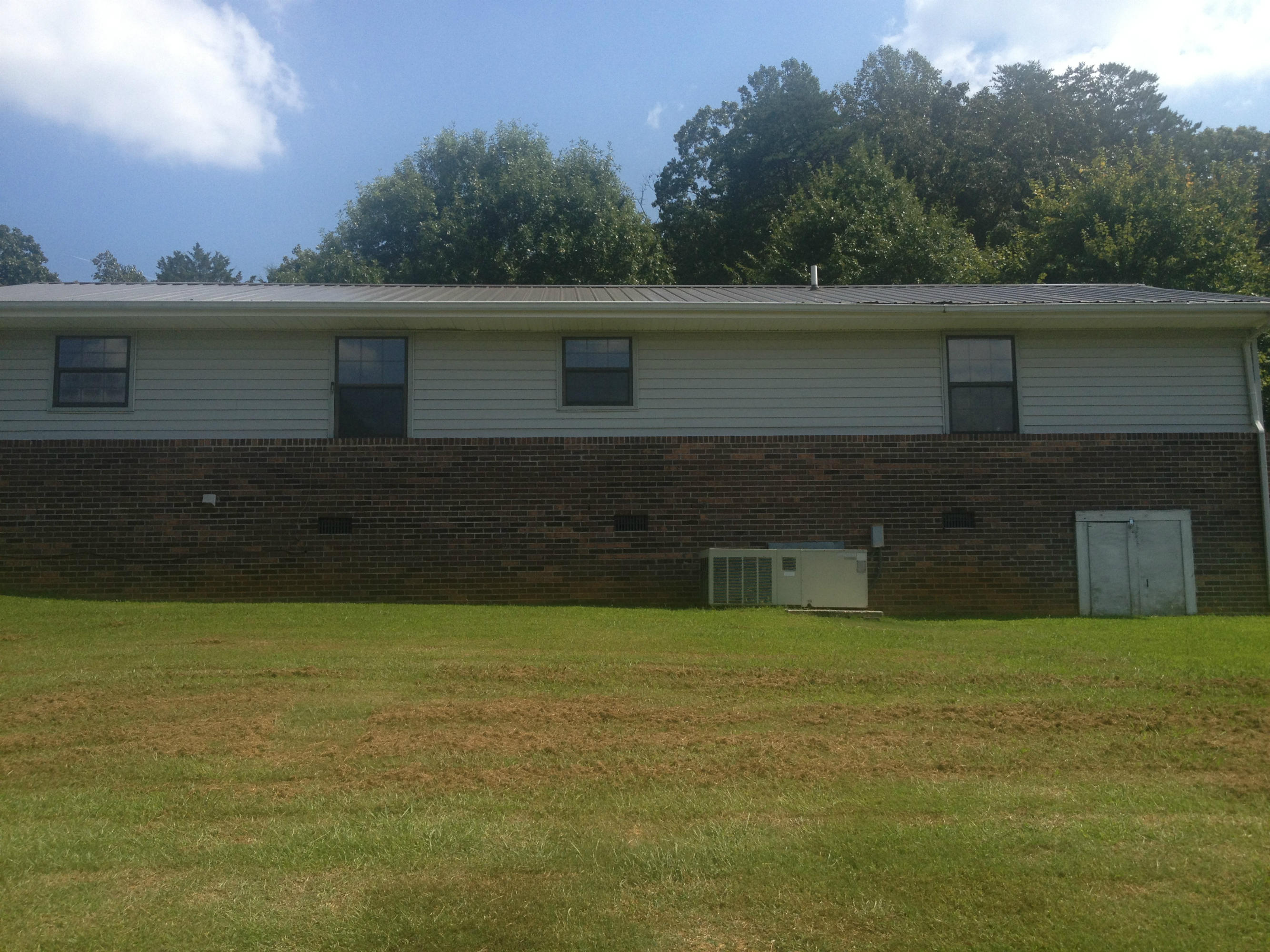 336 Turnpike Road Madisonville, TN 37354 - Photo 3 of 9 Rear View