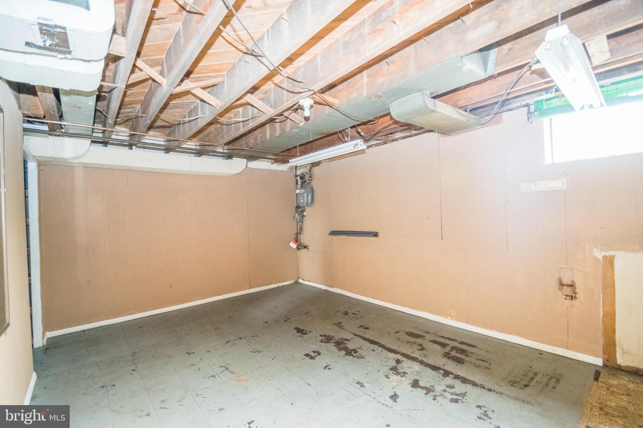822 Middlesex Road Baltimore, MD 21221 - Photo 17 of 26