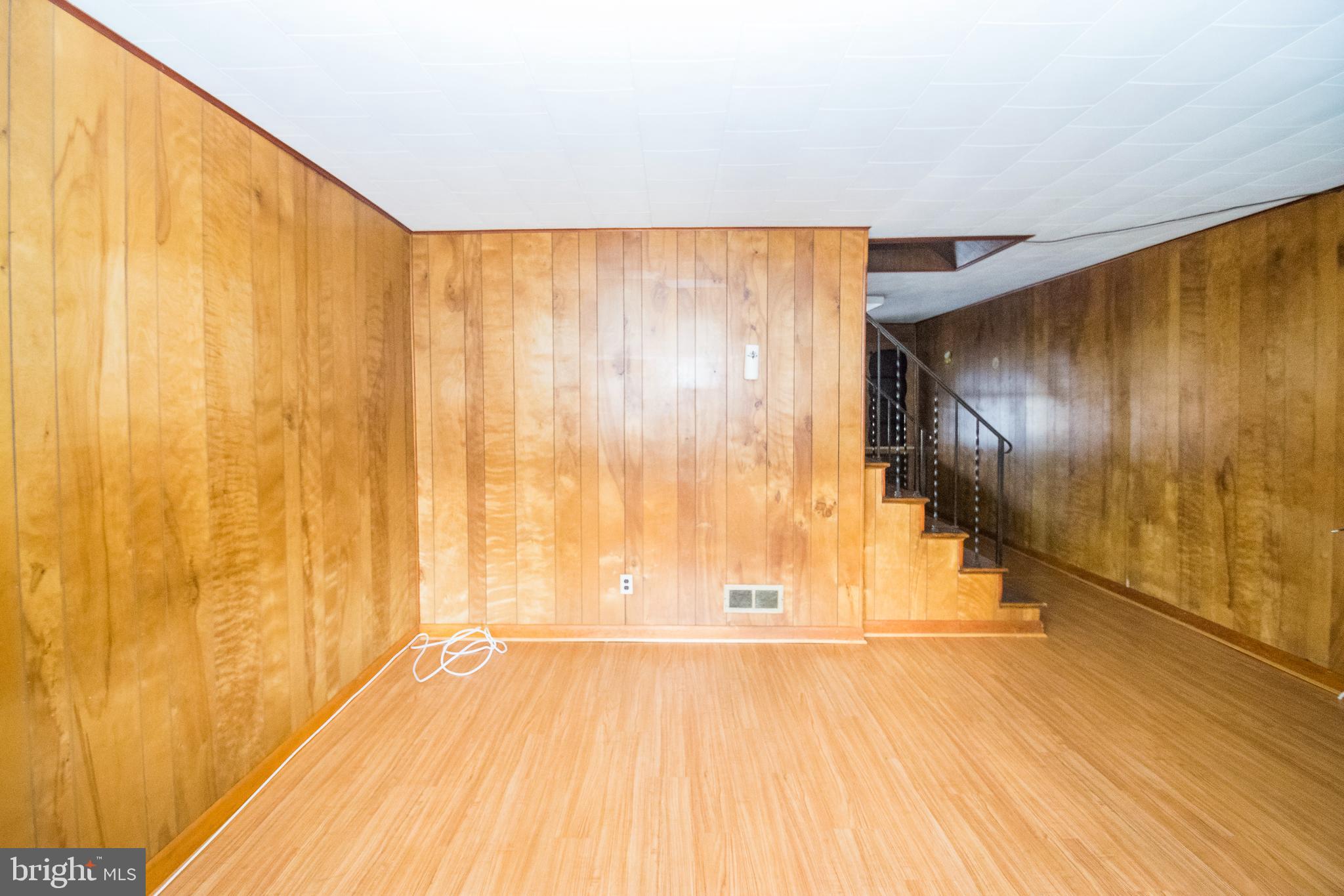 822 Middlesex Road Baltimore, MD 21221 - Photo 8 of 26