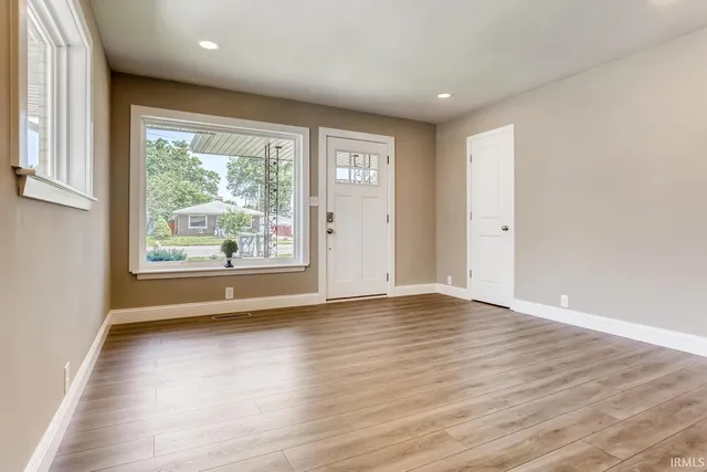 $980 | 2161 Washington Avenue, Unit A, Evansville, IN 47714