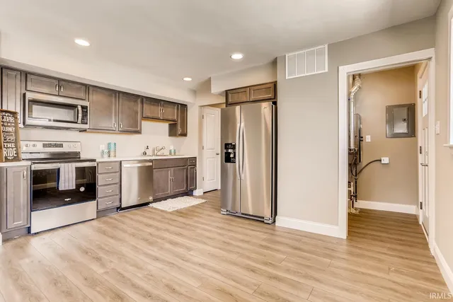 $980 | 2161 Washington Avenue, Unit A, Evansville, IN 47714