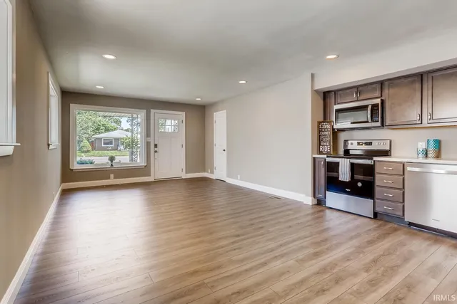 $980 | 2161 Washington Avenue, Unit A, Evansville, IN 47714