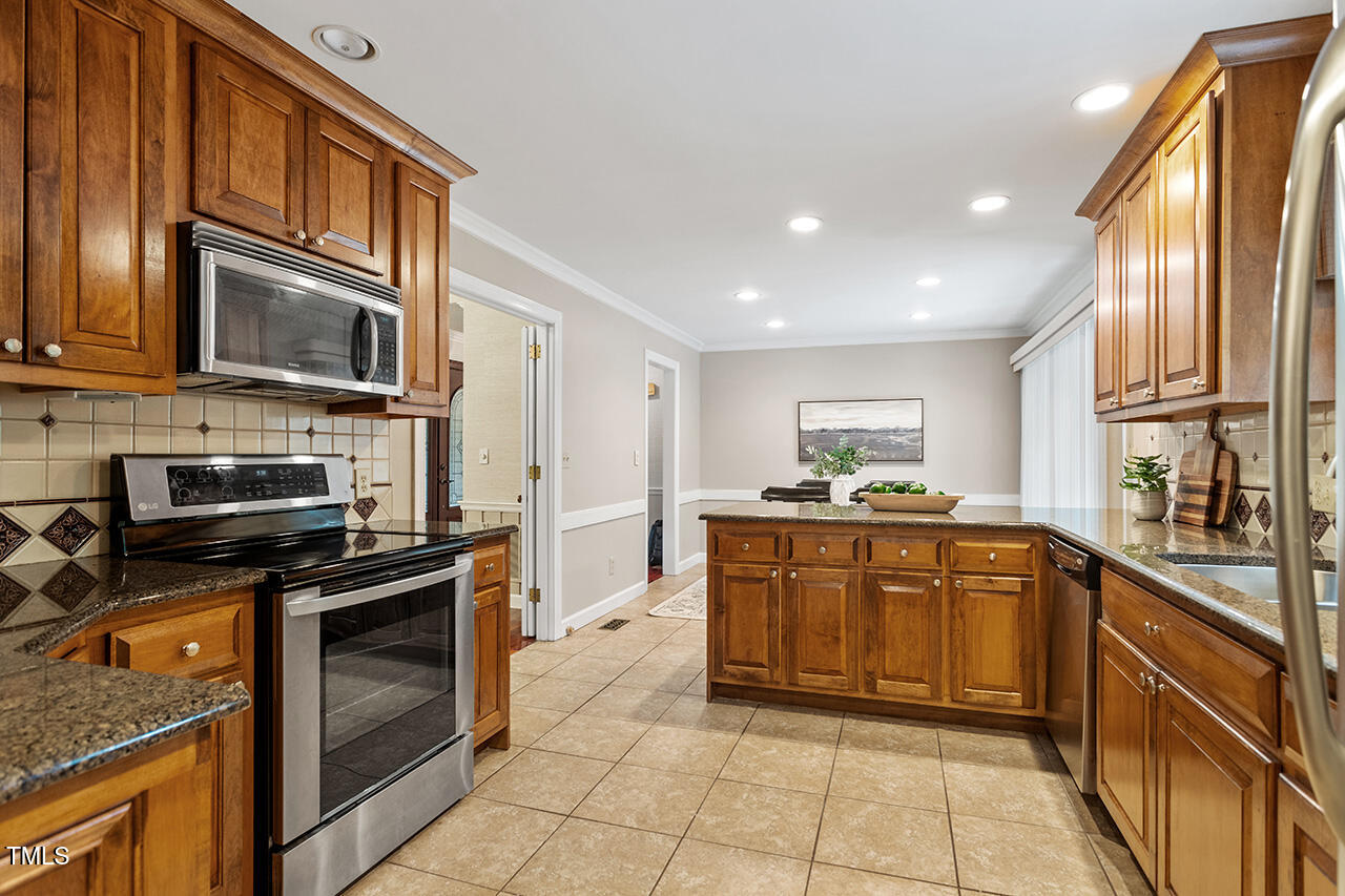 6025 Spring Valley Drive Raleigh, NC 27616 - Photo 13 of 48 6025 Spring Valley Drive_18