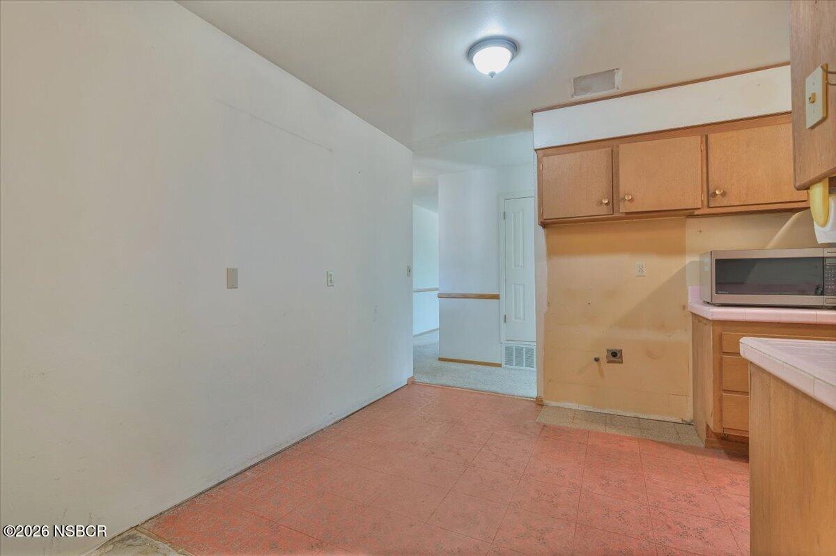 3468 Via Barba Lompoc, CA 93436 - Photo 19 of 55 13 Kitchen