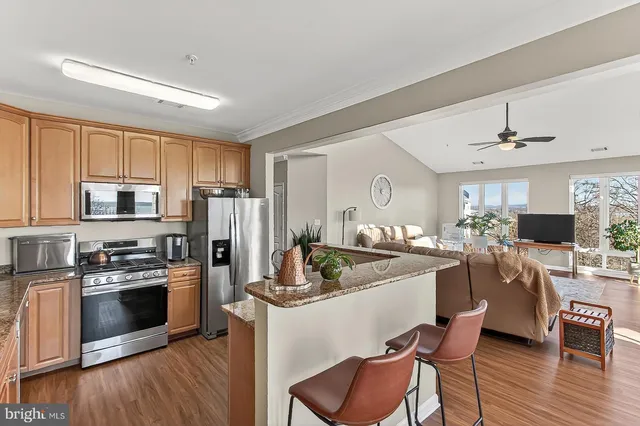 $480,000 | 1621 Ladue Court, Unit 404, Woodbridge, VA 22191